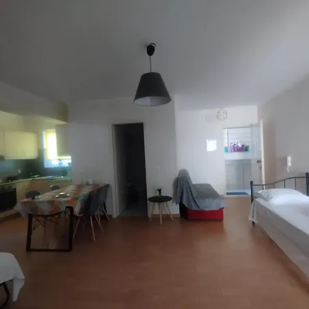 Lalezas * טולון