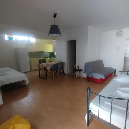 Lalezas Apartment Tolón