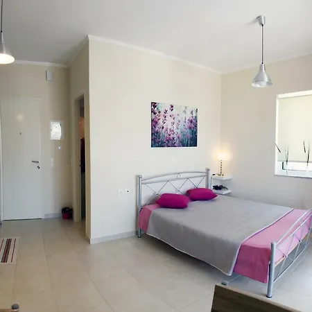 Apartment Lalezas